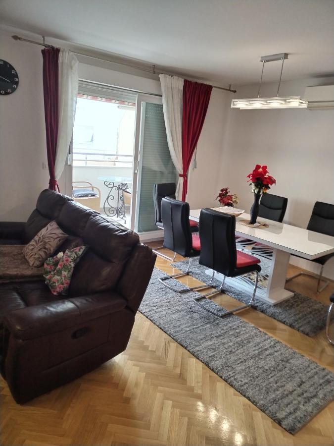 Deluxe Apartment Manuela With Balcony Top Center Split Exterior foto