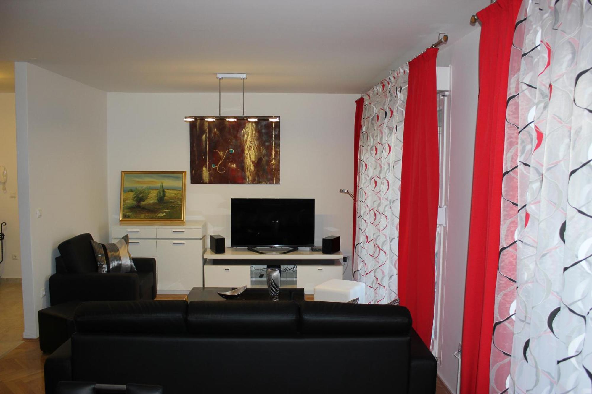 Deluxe Apartment Manuela With Balcony Top Center Split Exterior foto